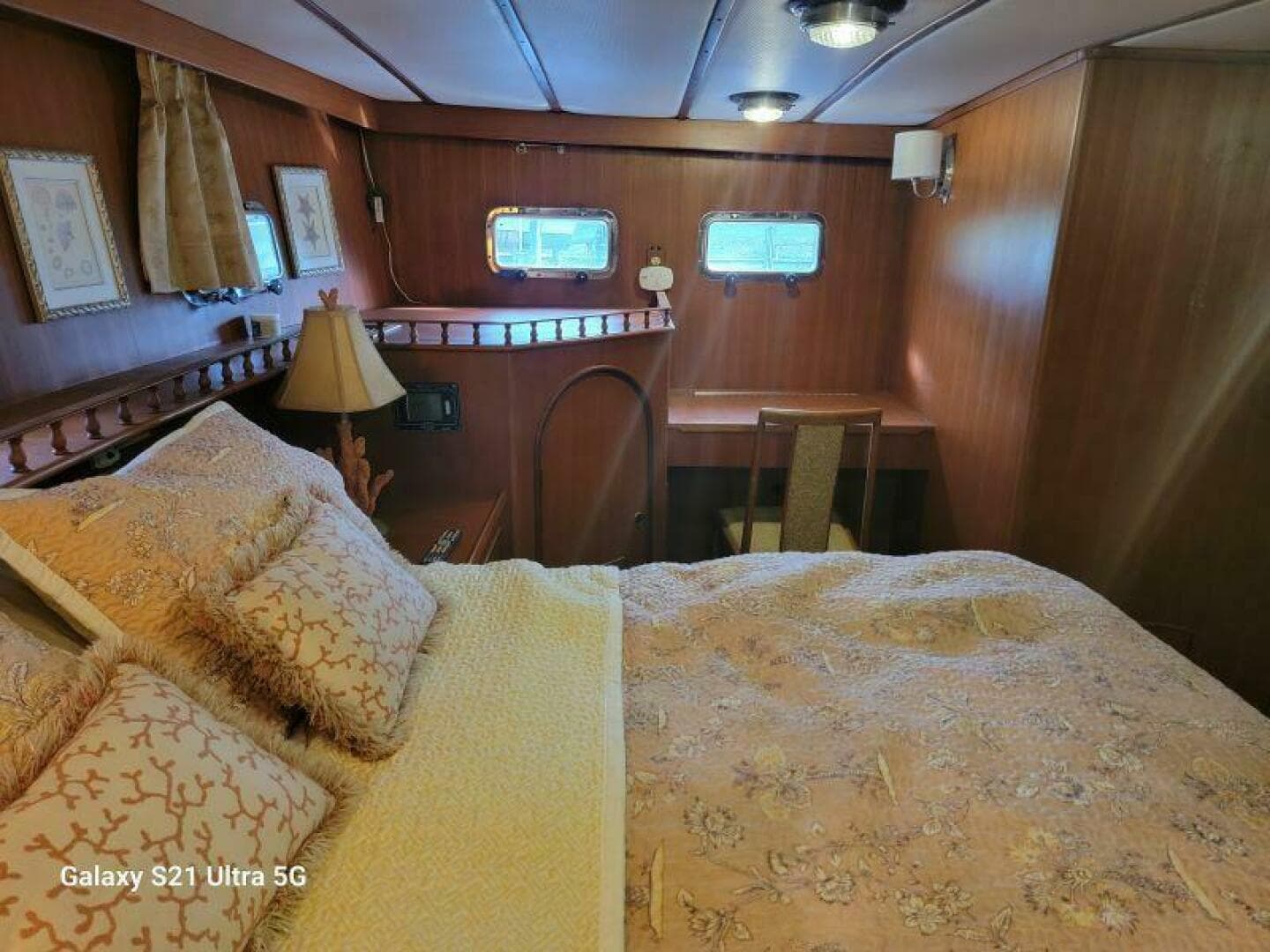 1987 Marine Trader Wide Body — photo 82