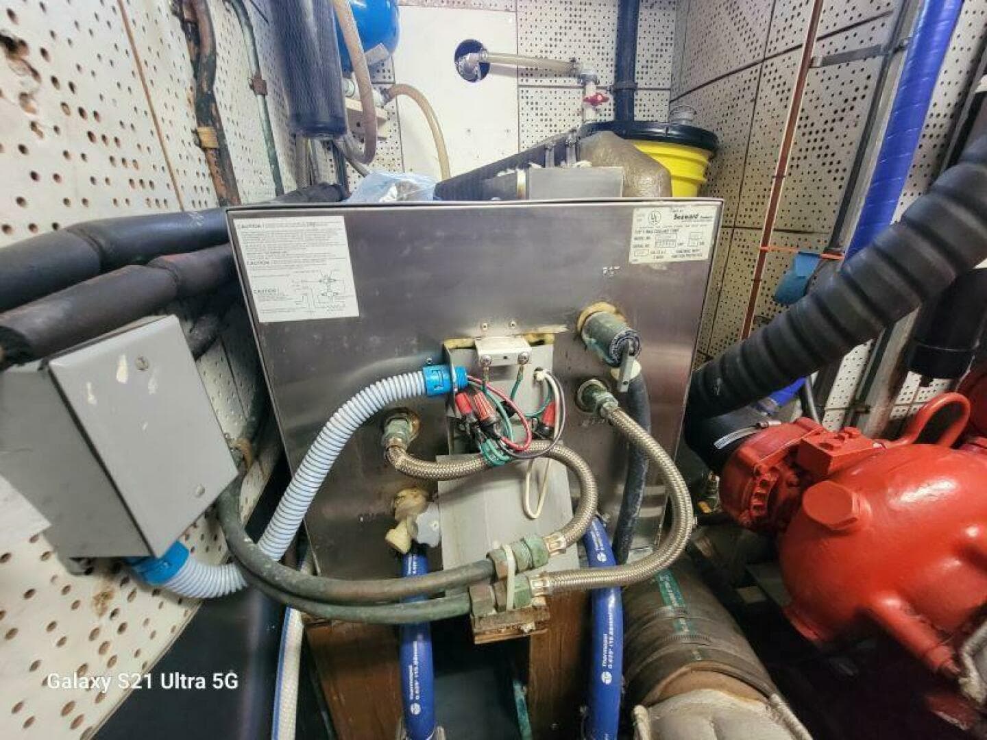 1987 Marine Trader Wide Body — photo 126