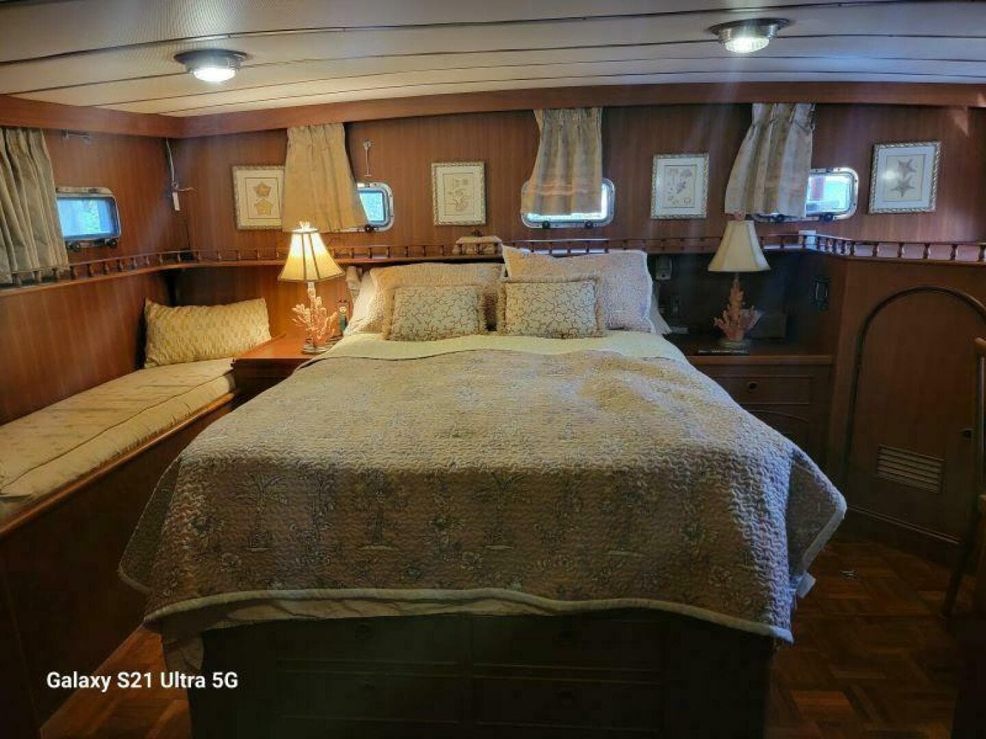 1987 Marine Trader Wide Body — photo 79