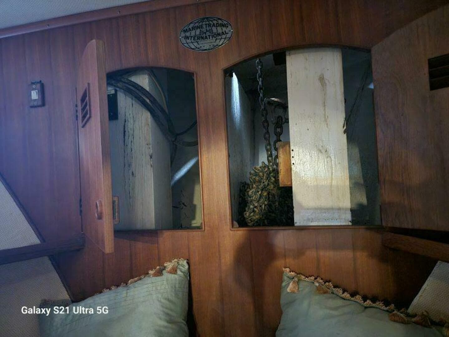 1987 Marine Trader Wide Body — photo 109