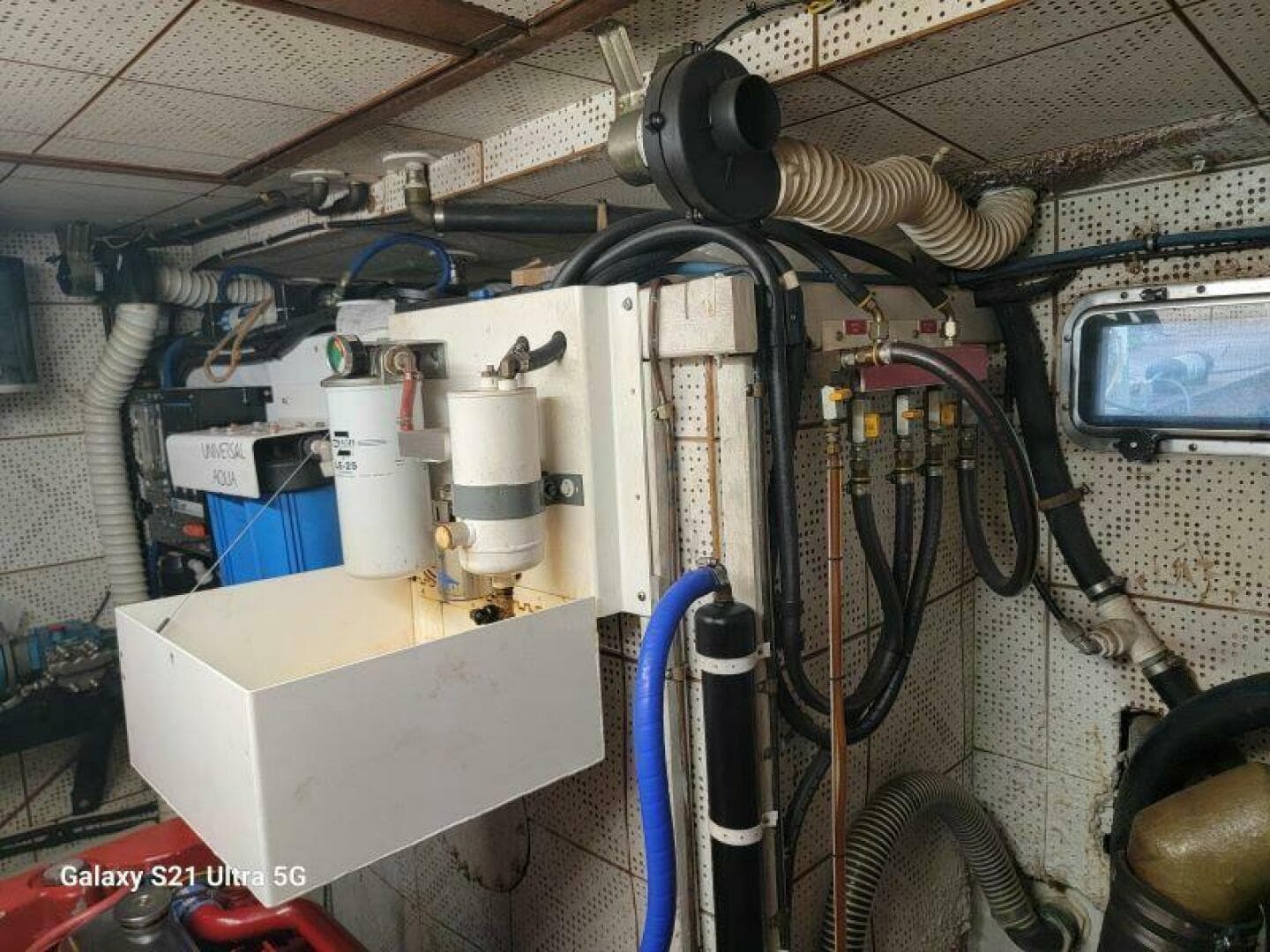 1987 Marine Trader Wide Body — photo 122