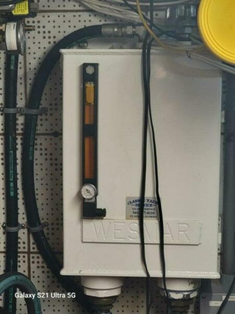 1987 Marine Trader Wide Body — photo 123