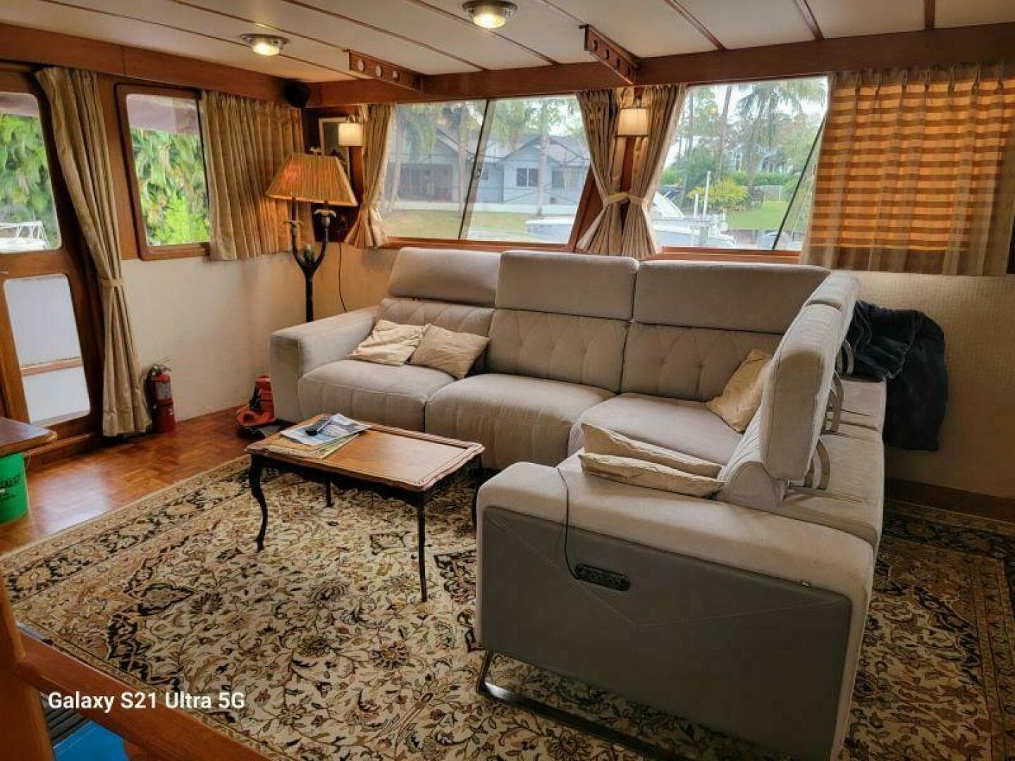 1987 Marine Trader Wide Body — photo 65