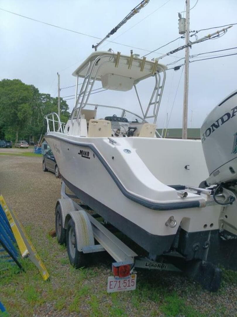 2003 Mako 252 — photo 2