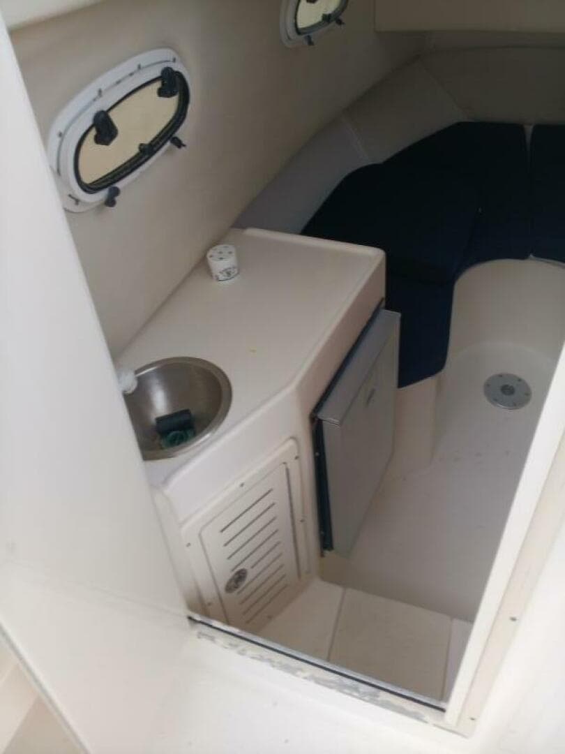 2003 Mako 252 — photo 11