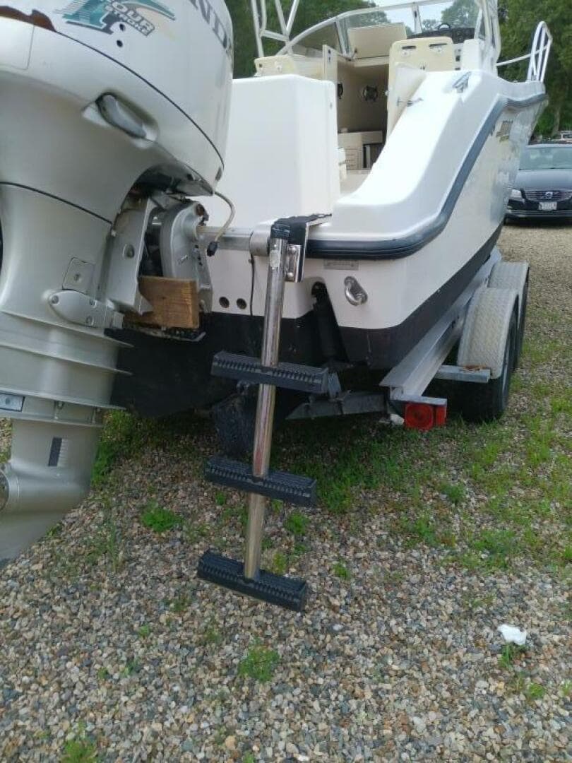 2003 Mako 252 — photo 5