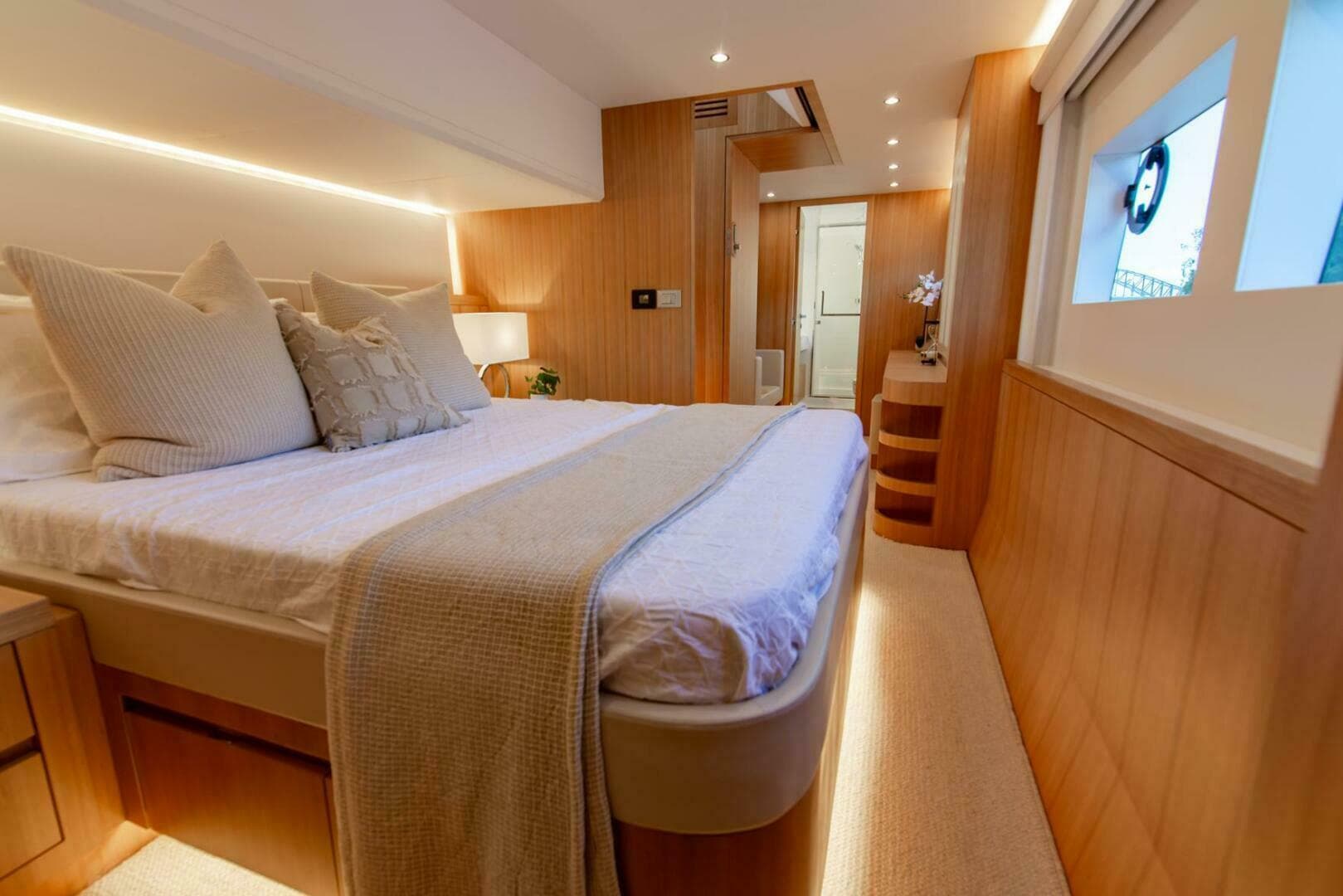 2026 Iliad Catamarans 53E — photo 20