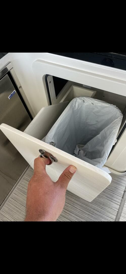 2022 Sea Ray — photo 54