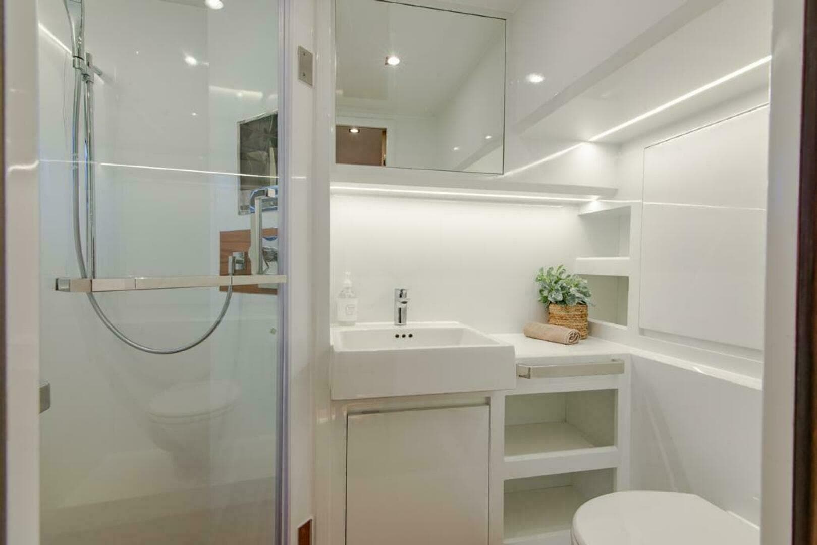 2026 Iliad Catamarans 62 — photo 41