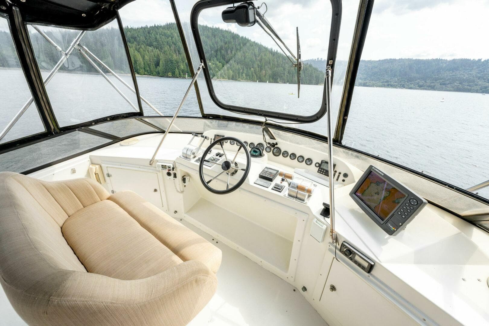 1997 Navigator Sundance 5600 — photo 51