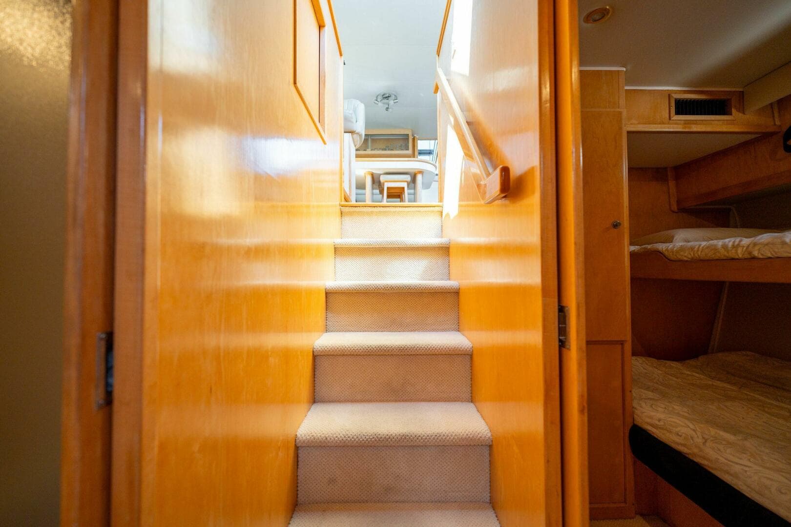 1997 Navigator Sundance 5600 — photo 77