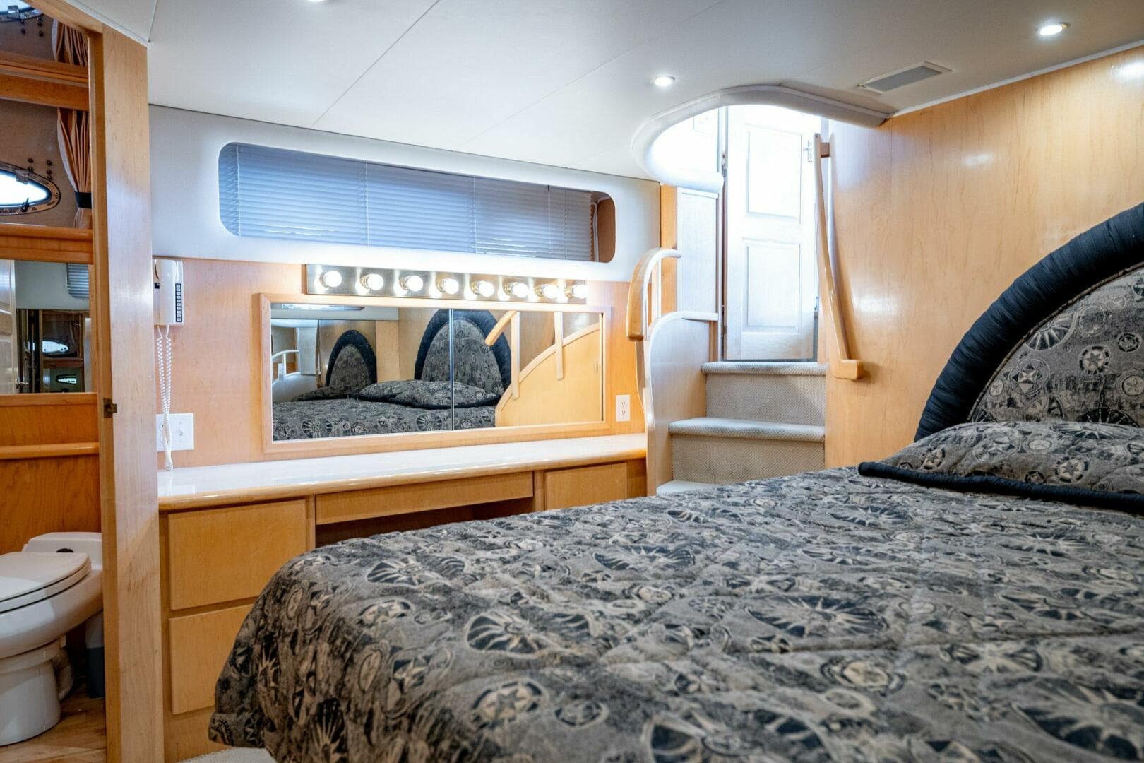 1997 Navigator Sundance 5600 — photo 101