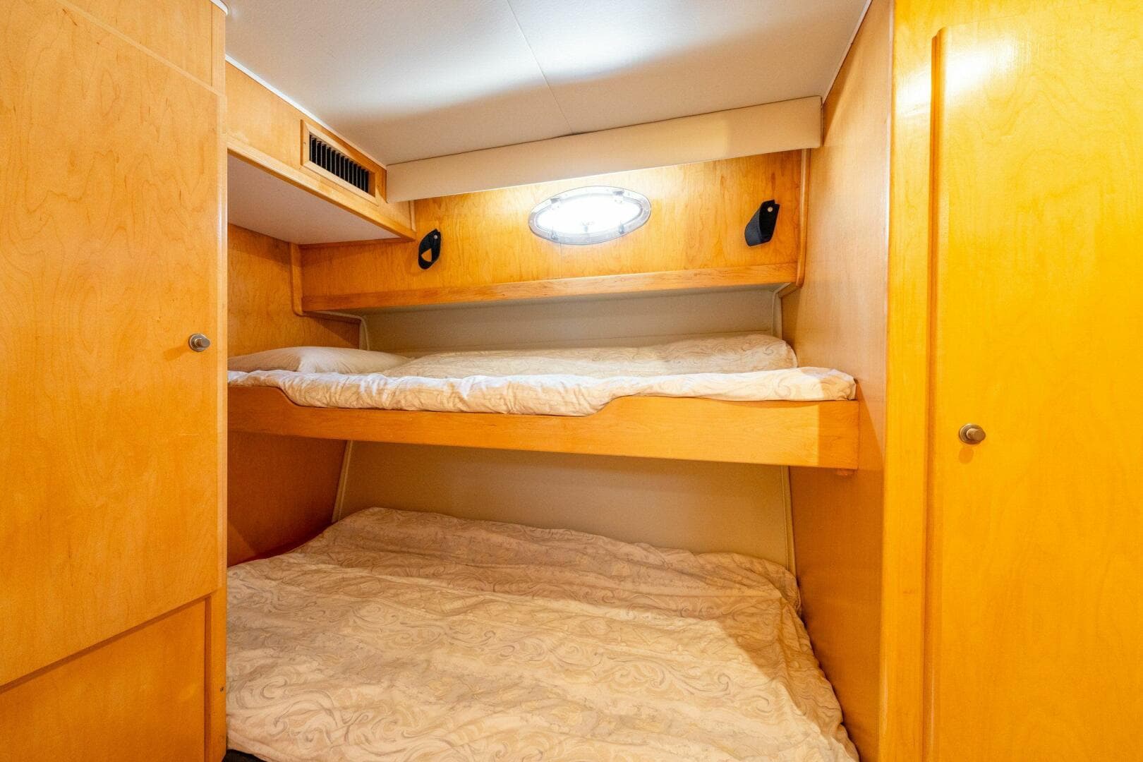 1997 Navigator Sundance 5600 — photo 78