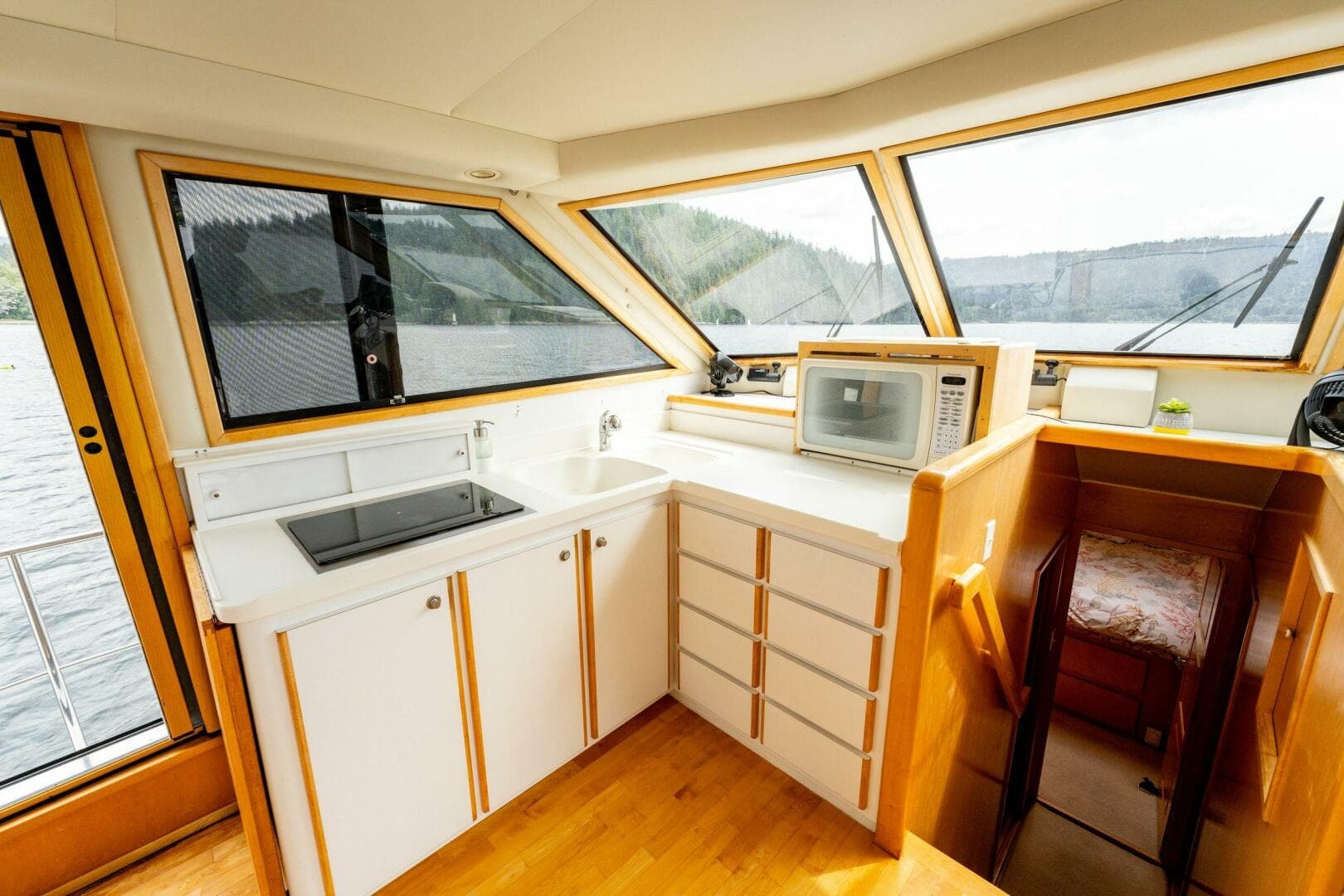 1997 Navigator Sundance 5600 — photo 71