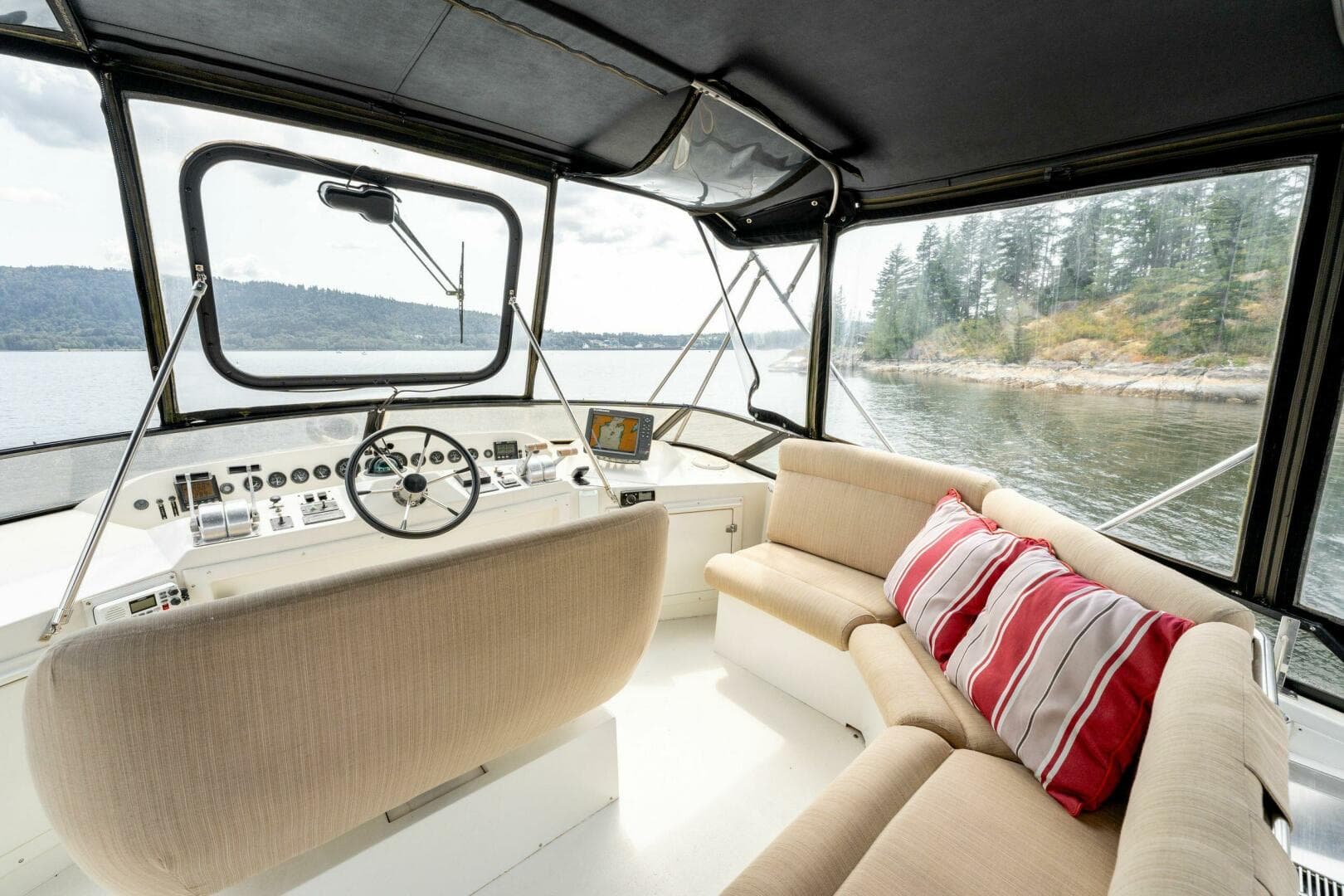 1997 Navigator Sundance 5600 — photo 47