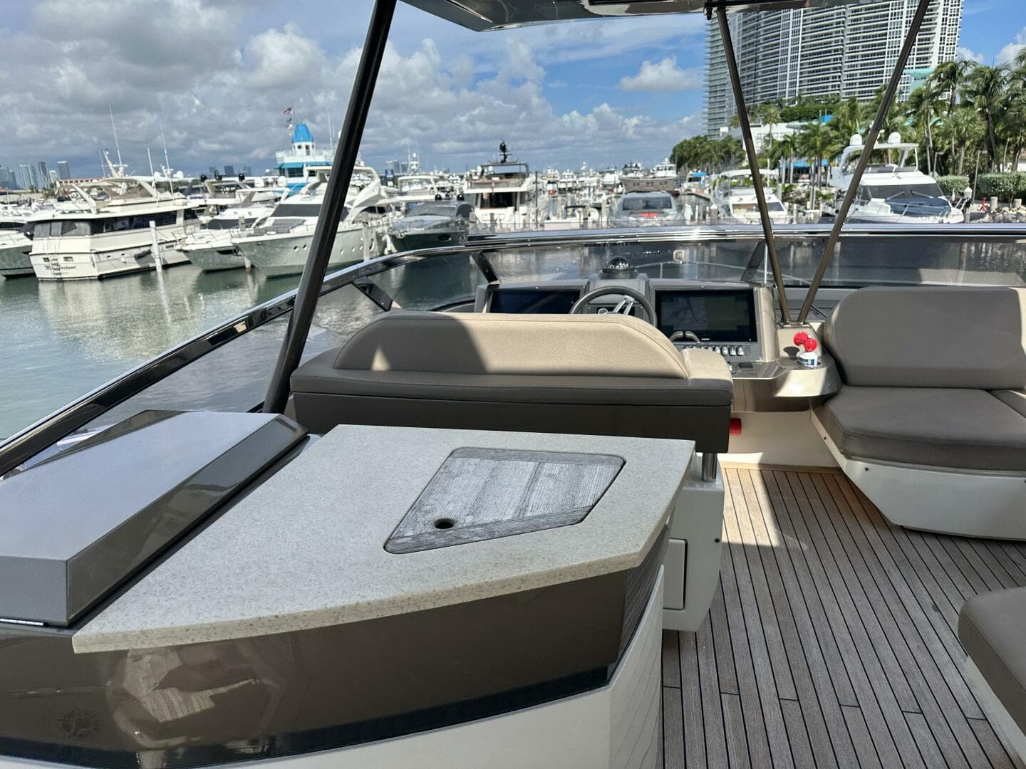 2013 Marquis 630 Sport Yacht — photo 79