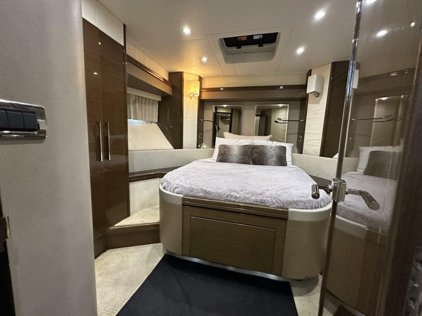 2013 Marquis 630 Sport Yacht — photo 113