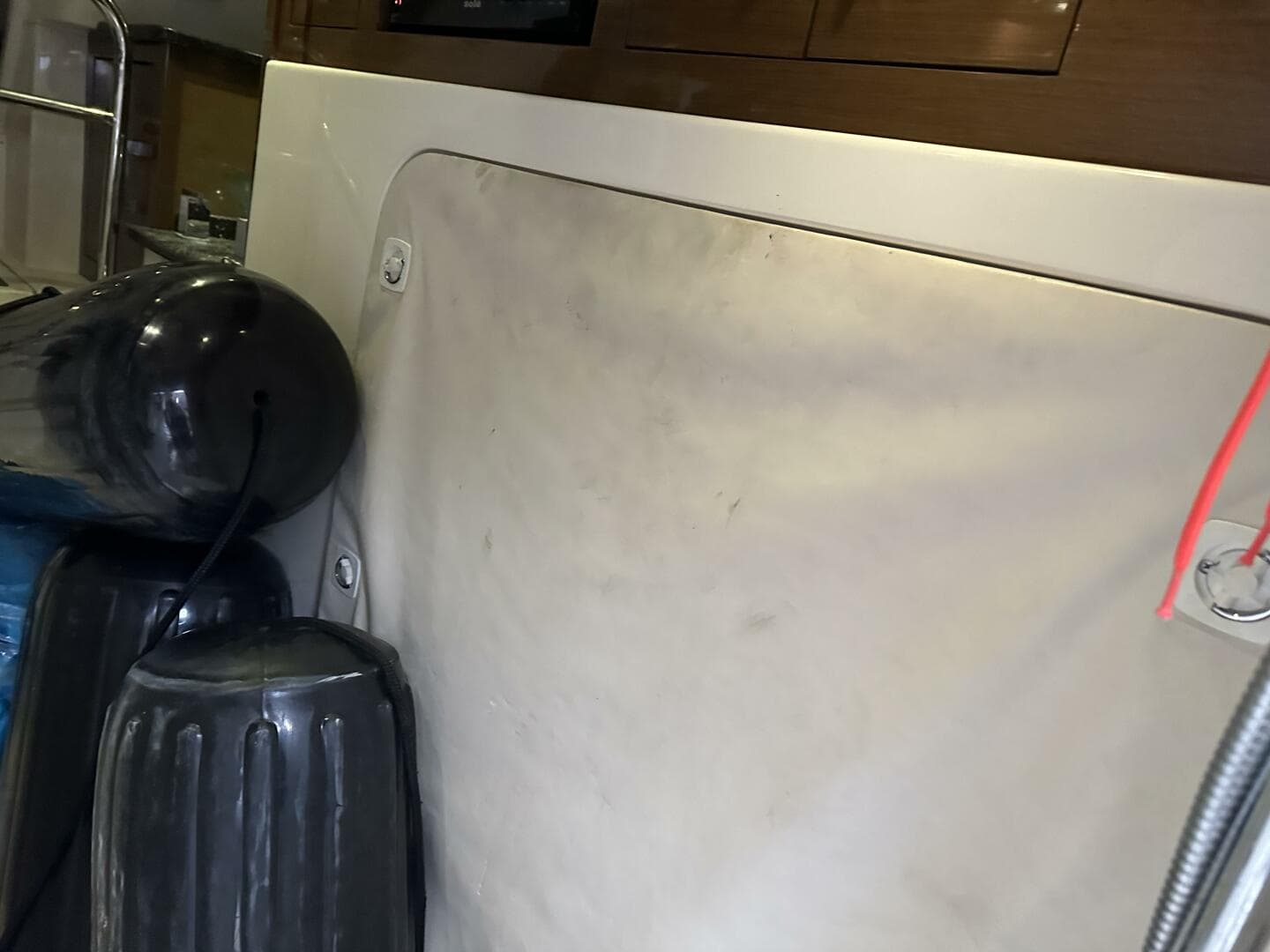 2013 Marquis 630 Sport Yacht — photo 39