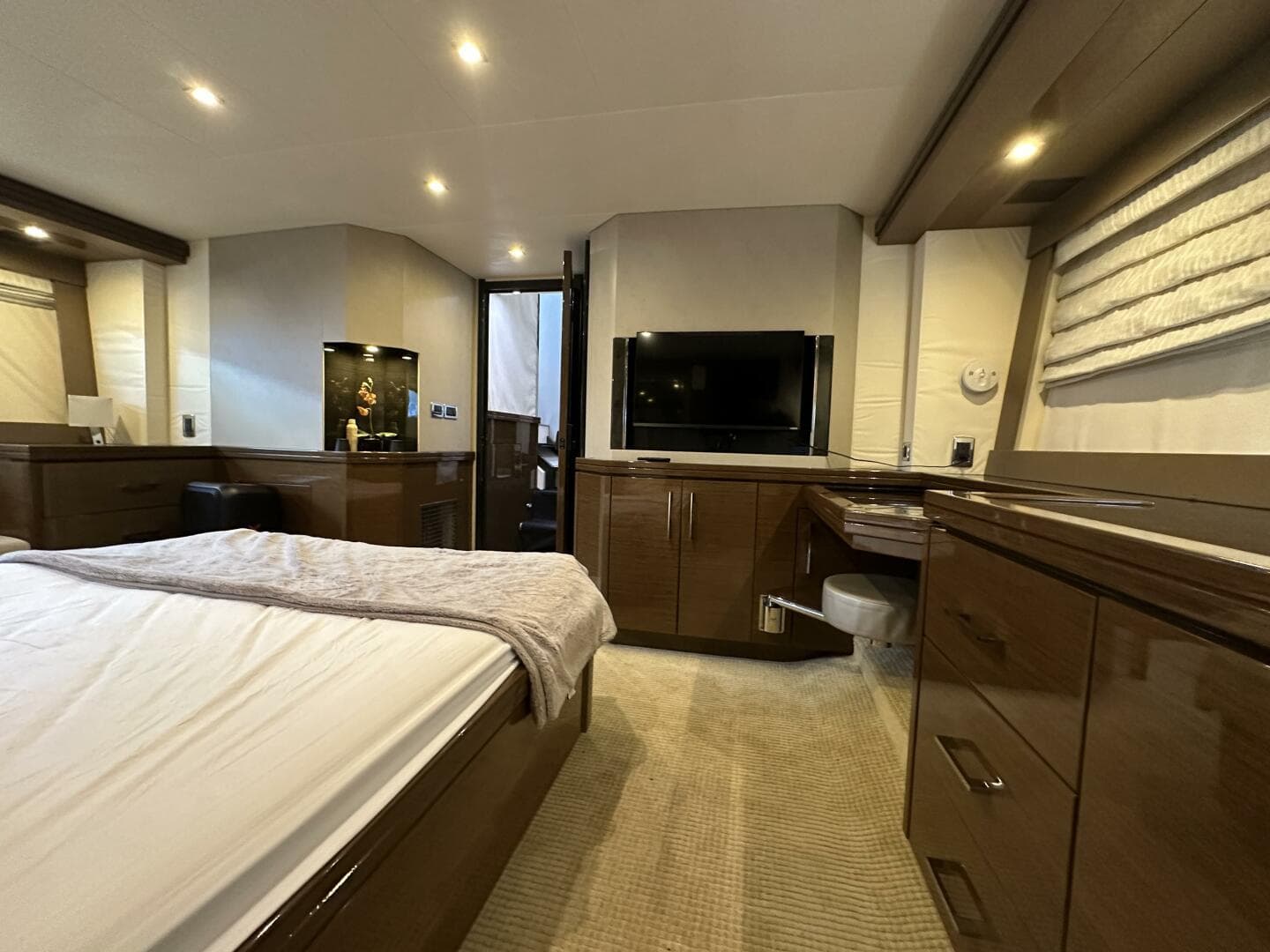 2013 Marquis 630 Sport Yacht — photo 119