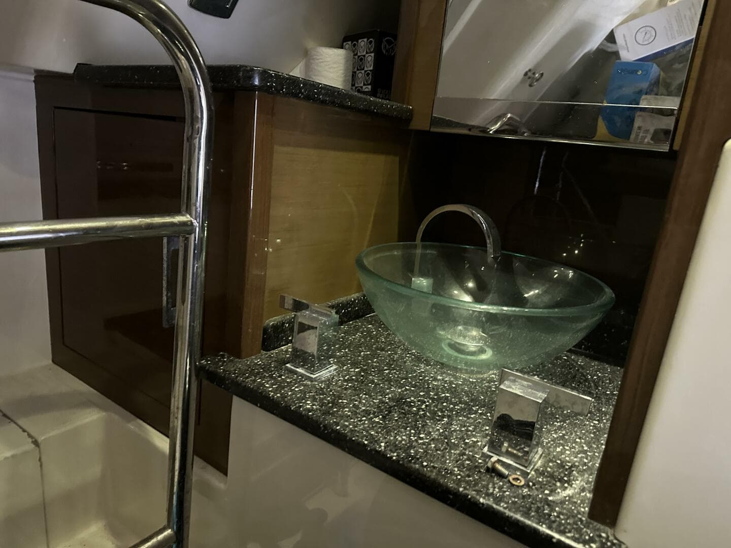 2013 Marquis 630 Sport Yacht — photo 32