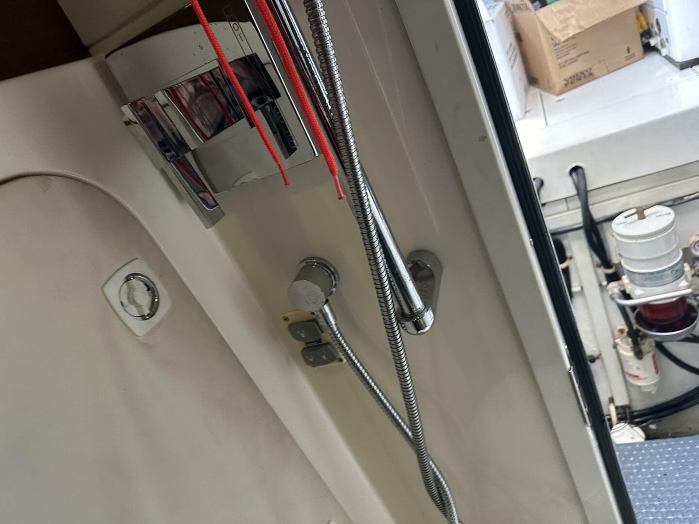 2013 Marquis 630 Sport Yacht — photo 45