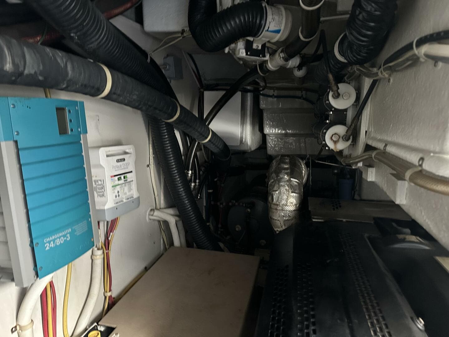 2013 Marquis 630 Sport Yacht — photo 49