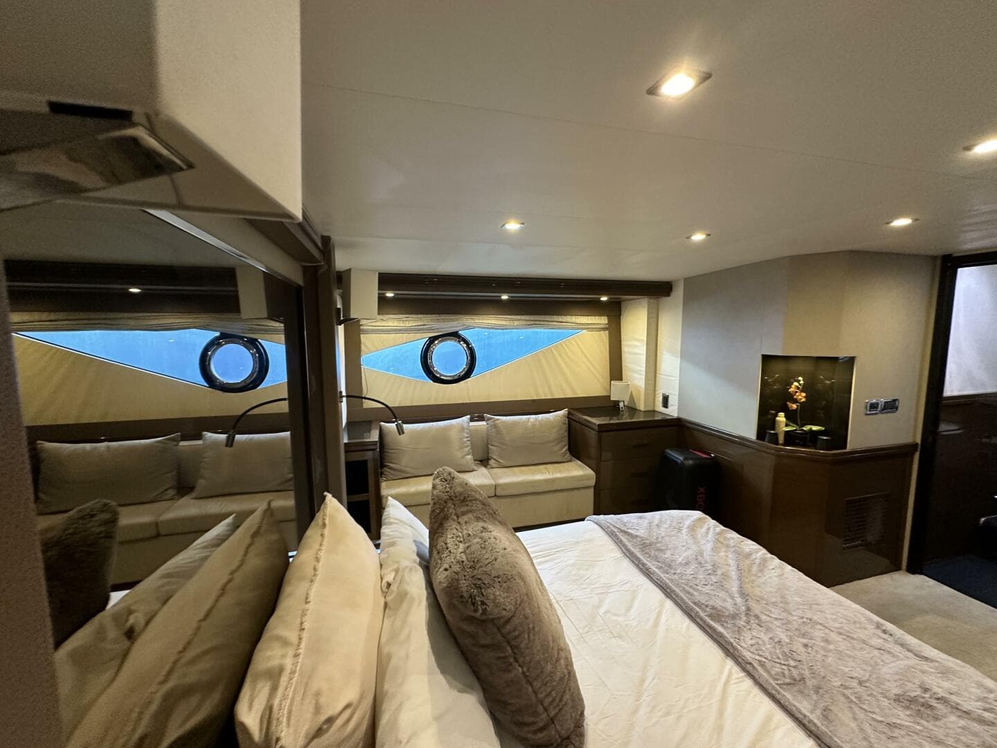 2013 Marquis 630 Sport Yacht — photo 120