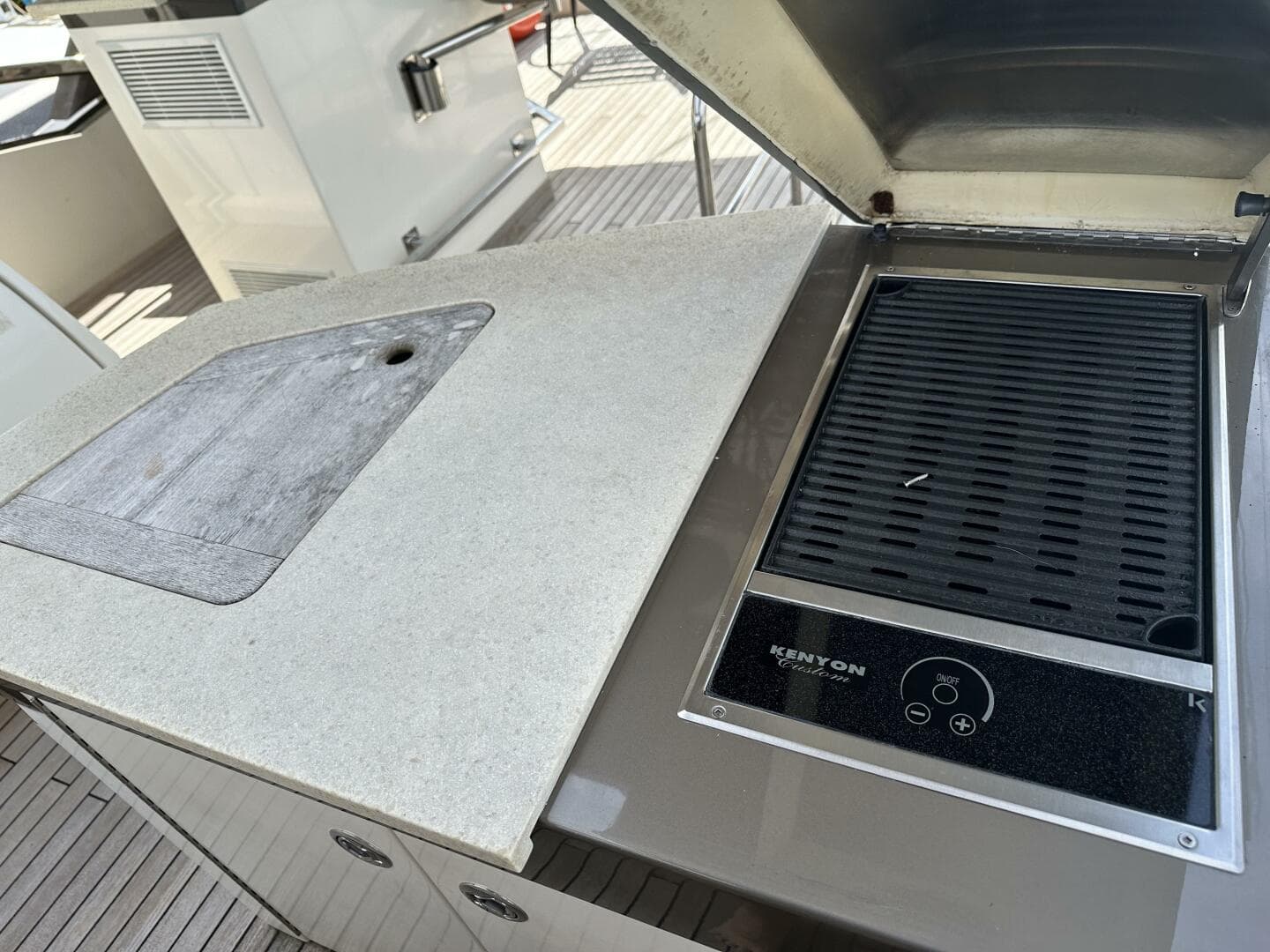 2013 Marquis 630 Sport Yacht — photo 64