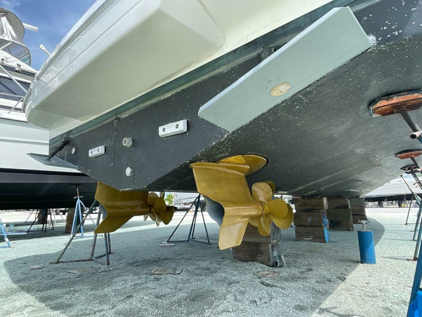 2013 Marquis 630 Sport Yacht — photo 146