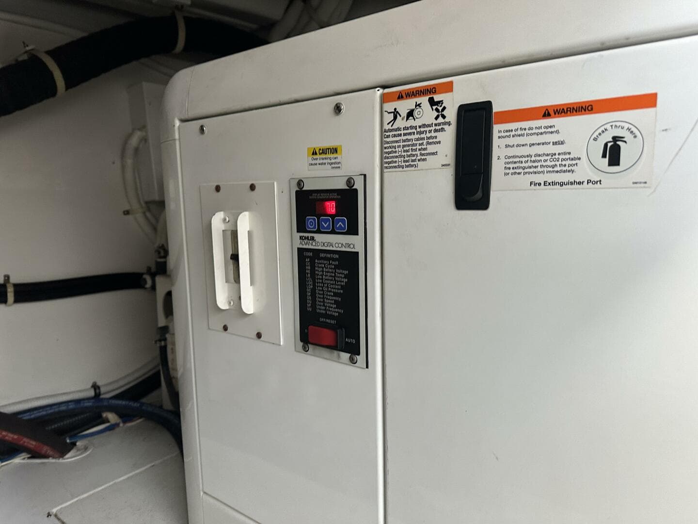 2013 Marquis 630 Sport Yacht — photo 56