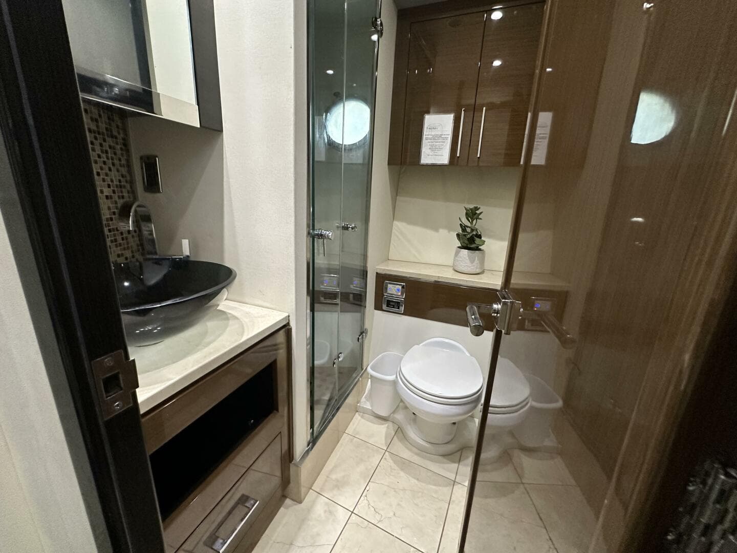 2013 Marquis 630 Sport Yacht — photo 136