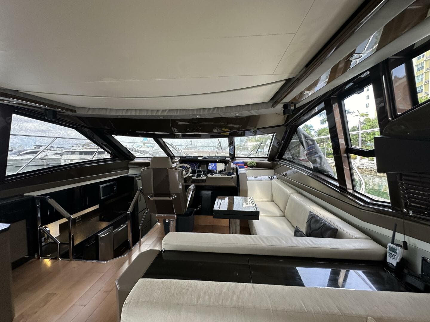 2013 Marquis 630 Sport Yacht — photo 16