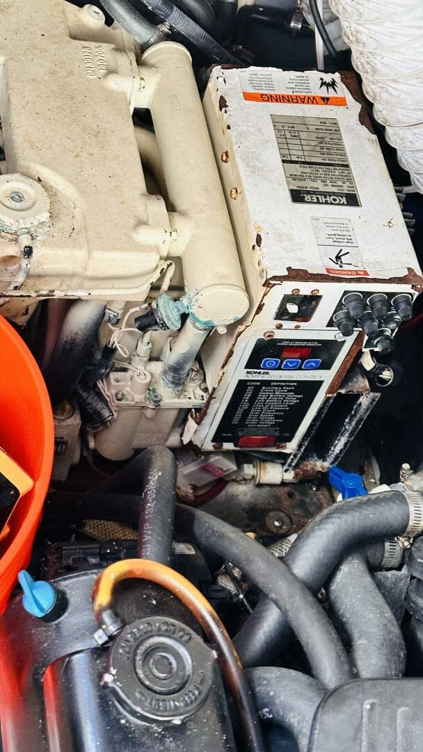 2007 Rinker 350 Express Cruiser — photo 24