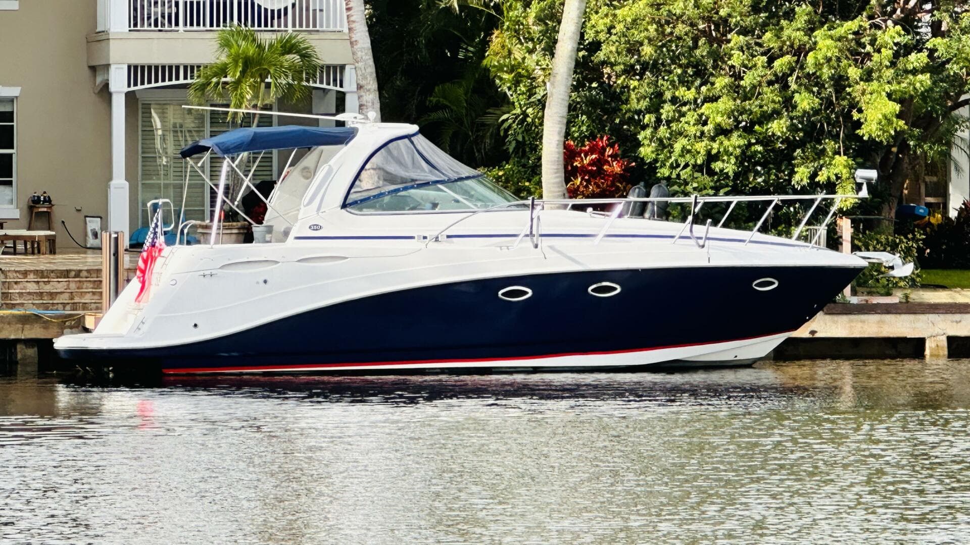2007 Rinker 350 Express Cruiser — photo 1