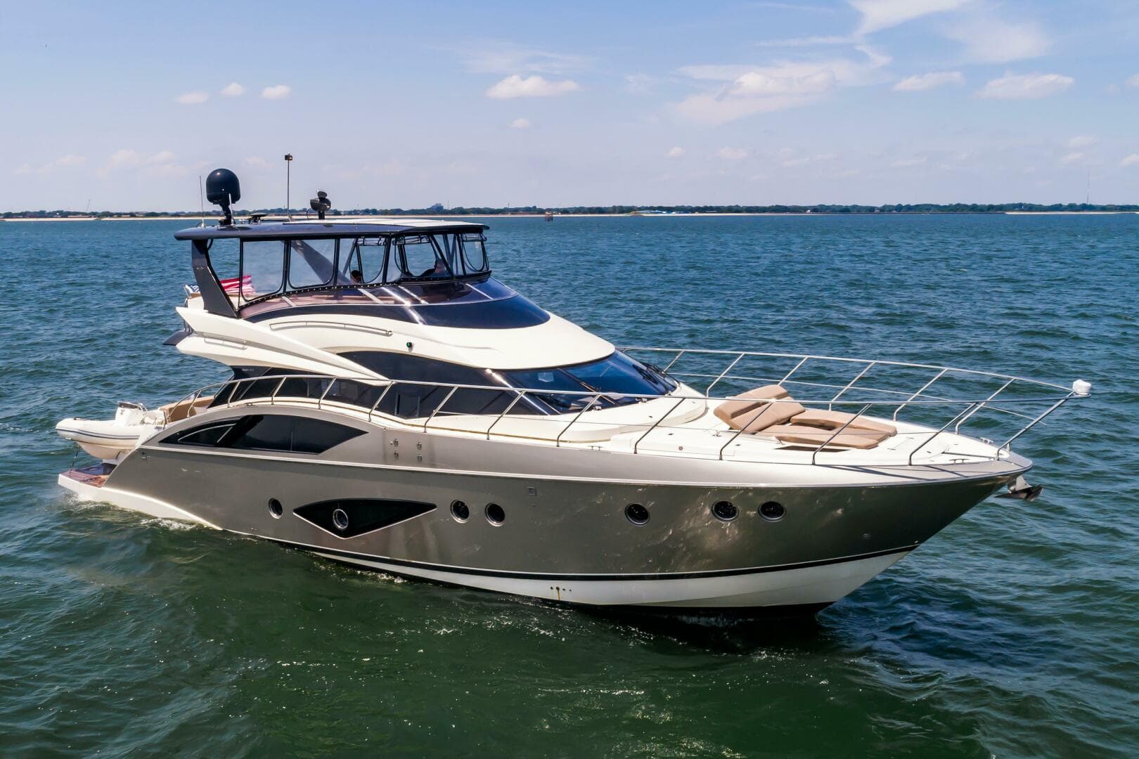 2013 Marquis 63 Sport Yacht — photo 95