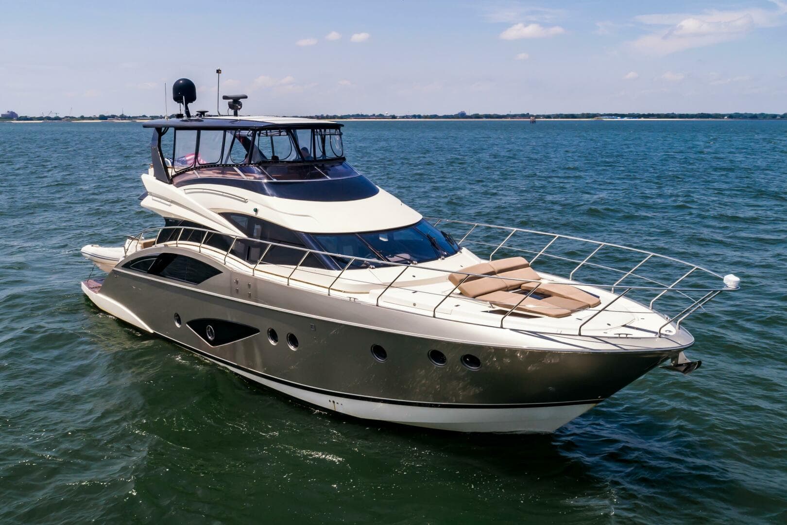 2013 Marquis 63 Sport Yacht — photo 96