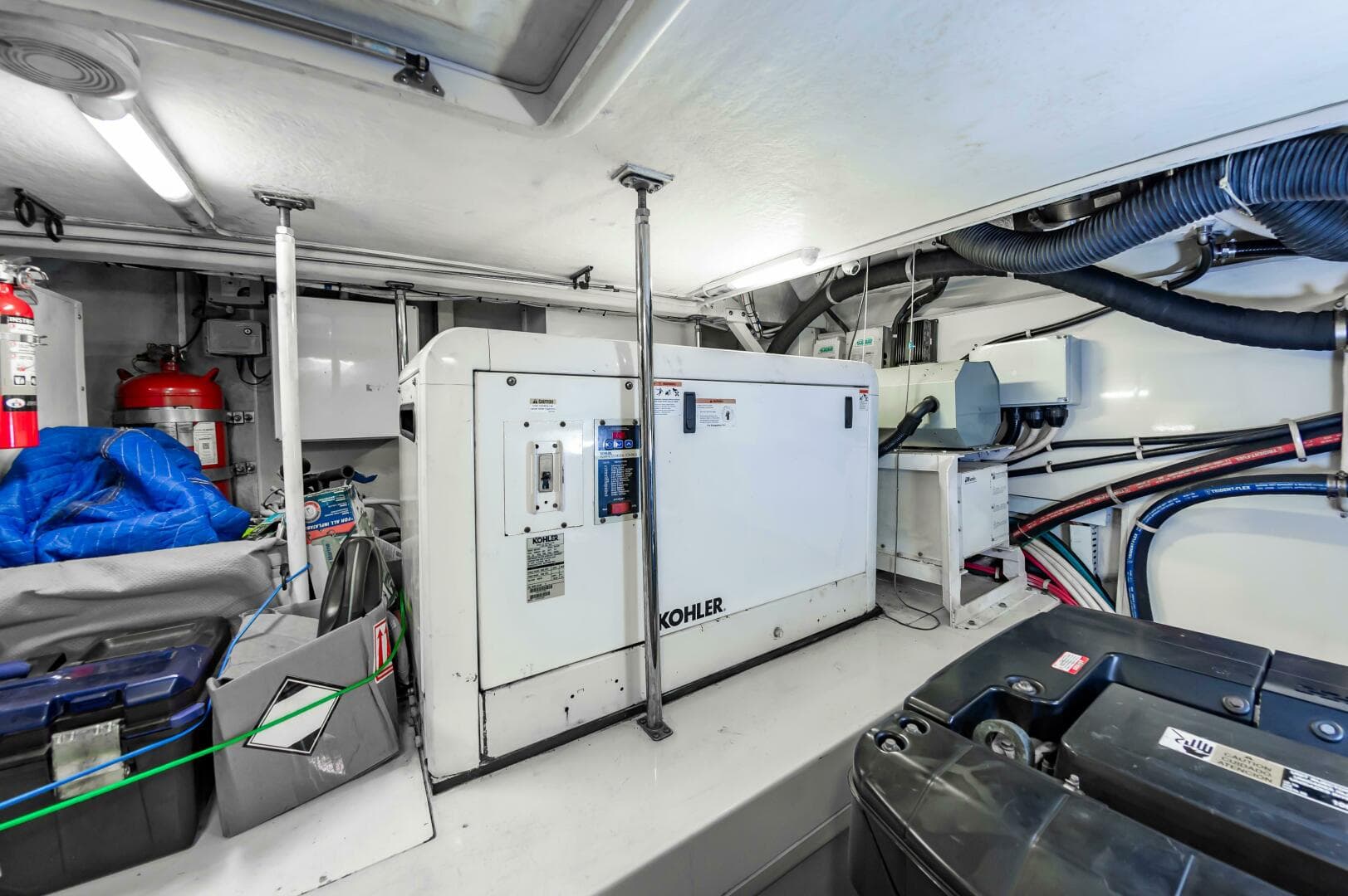 2013 Marquis 63 Sport Yacht — photo 72