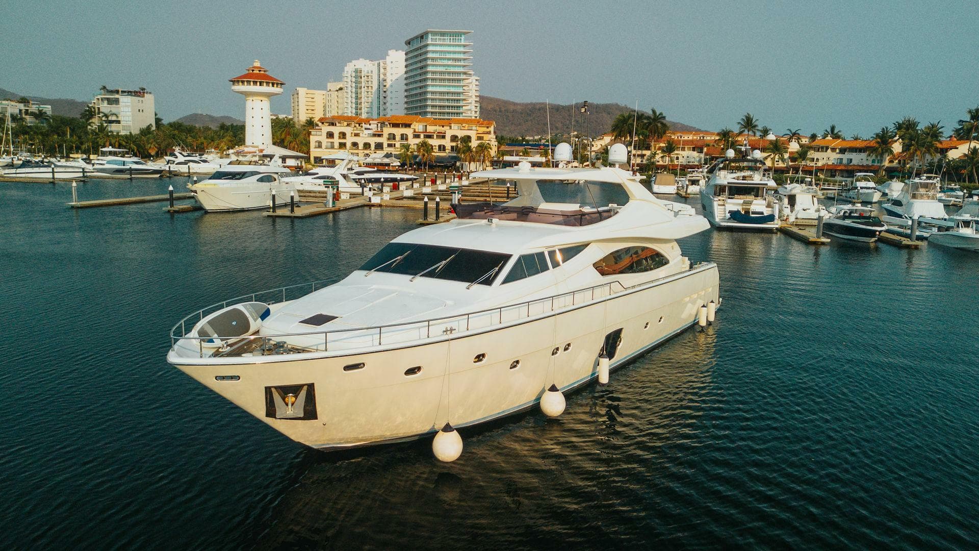 2007 Ferretti Yachts 881 — photo 2
