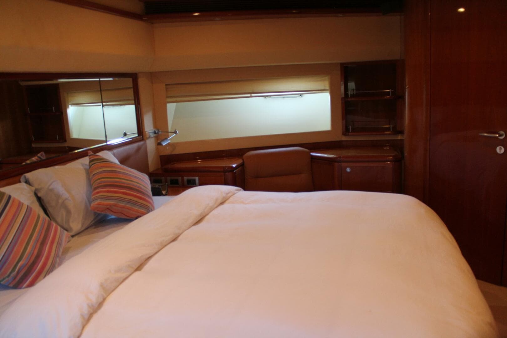 2007 Ferretti Yachts 881 — photo 19