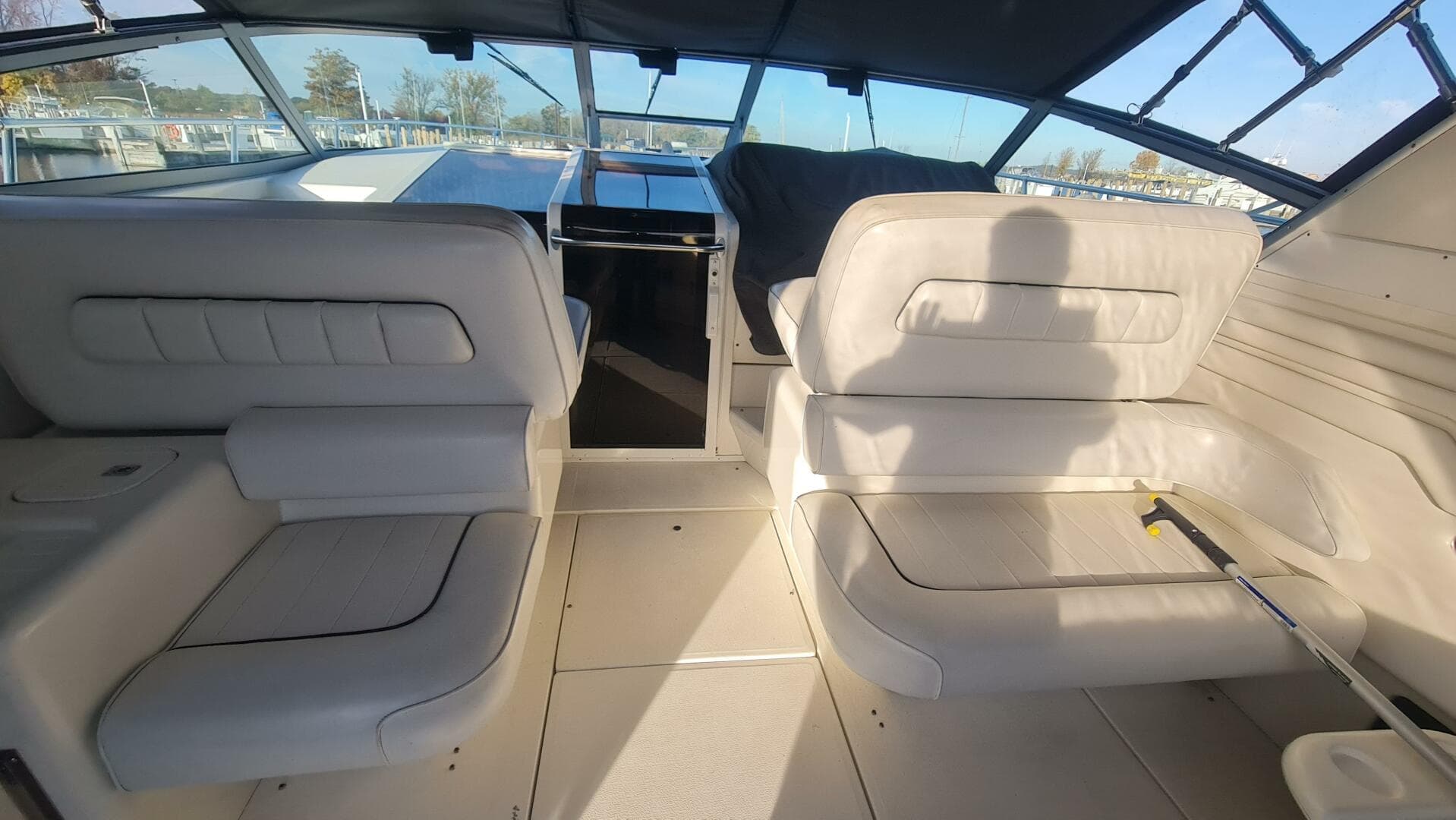 1995 Sea Ray 400 Express — photo 4
