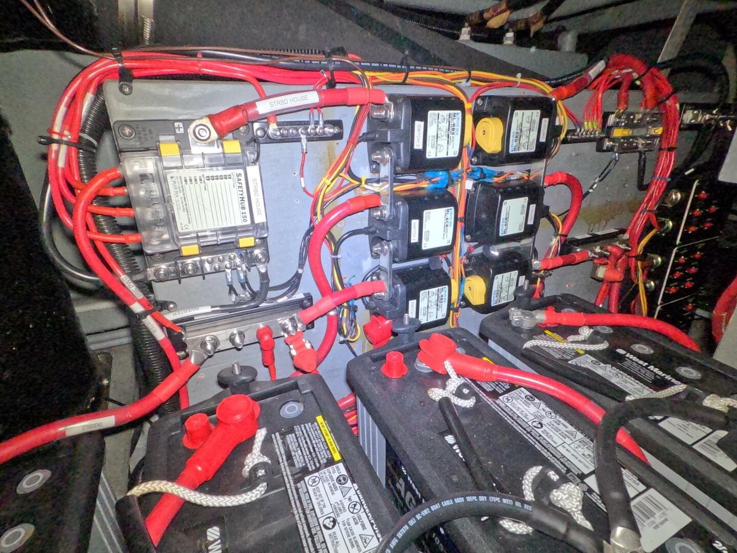 1995 Sea Ray 400 Express — photo 35