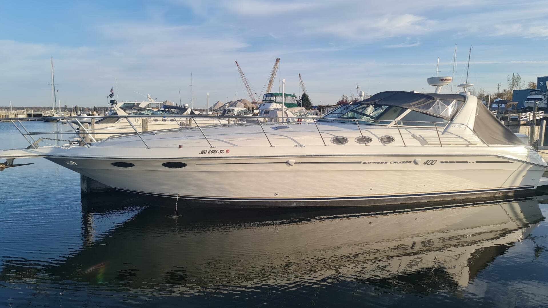 1995 Sea Ray 400 Express — photo 1