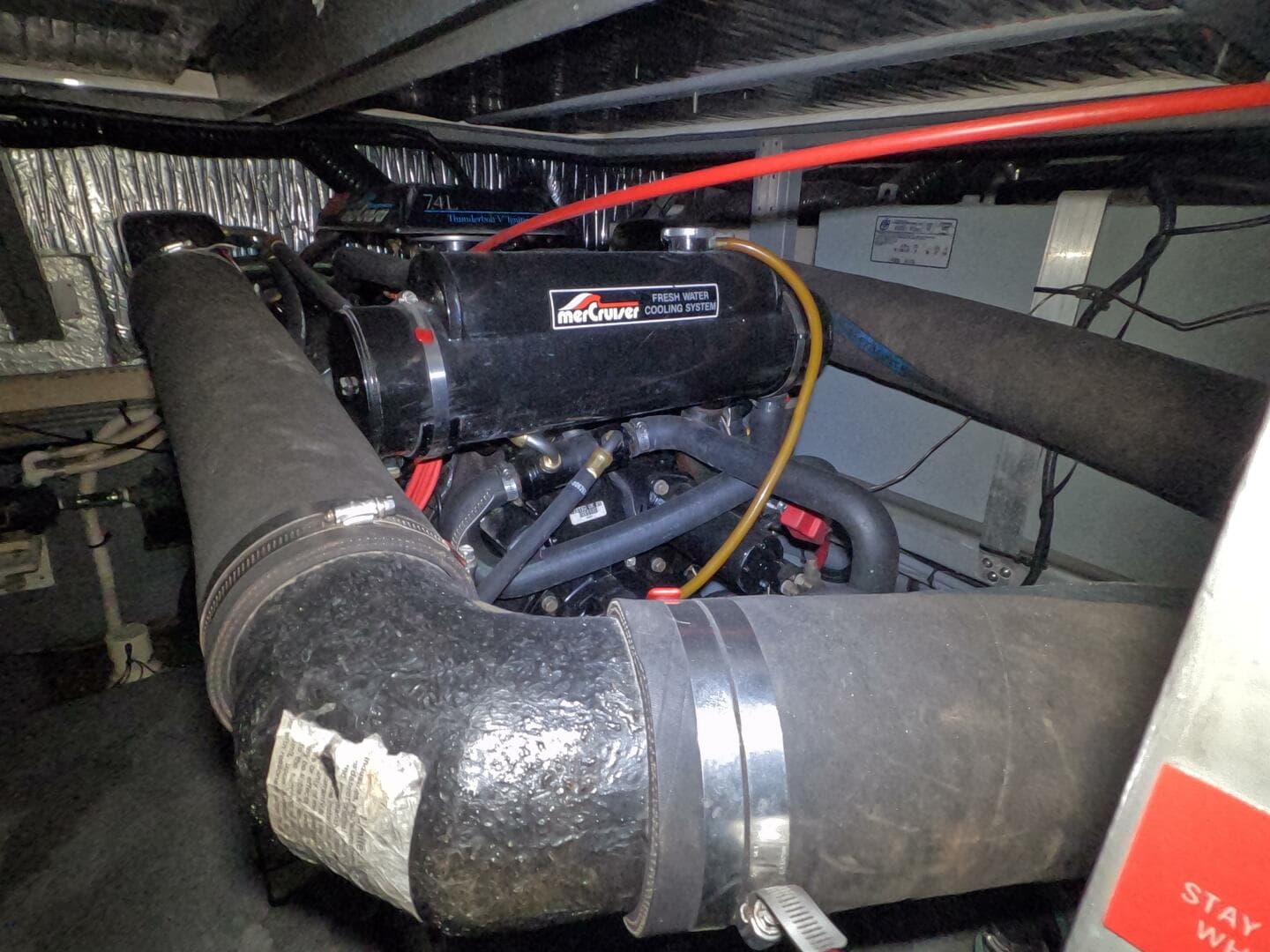 1995 Sea Ray 400 Express — photo 37