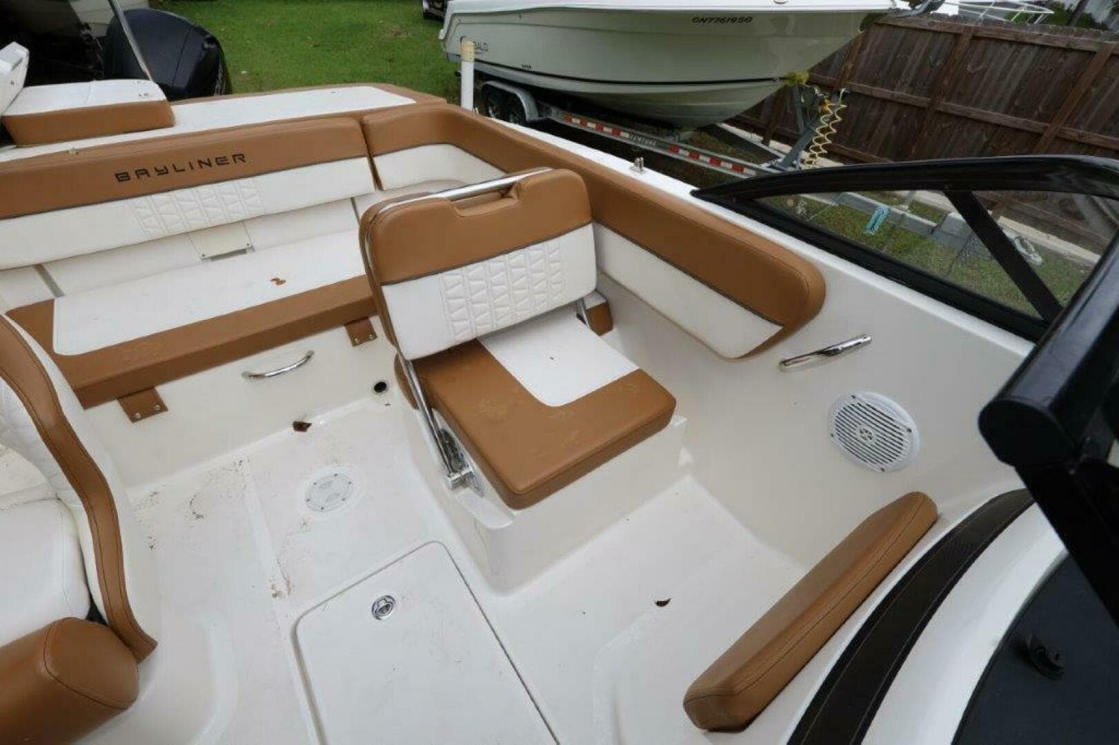 2019 Bayliner Vr 5 Bowrider OB — photo 11