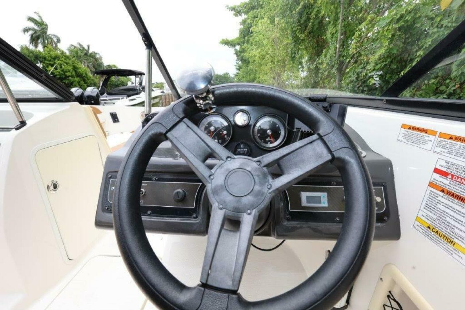 2019 Bayliner Vr 5 Bowrider OB — photo 8