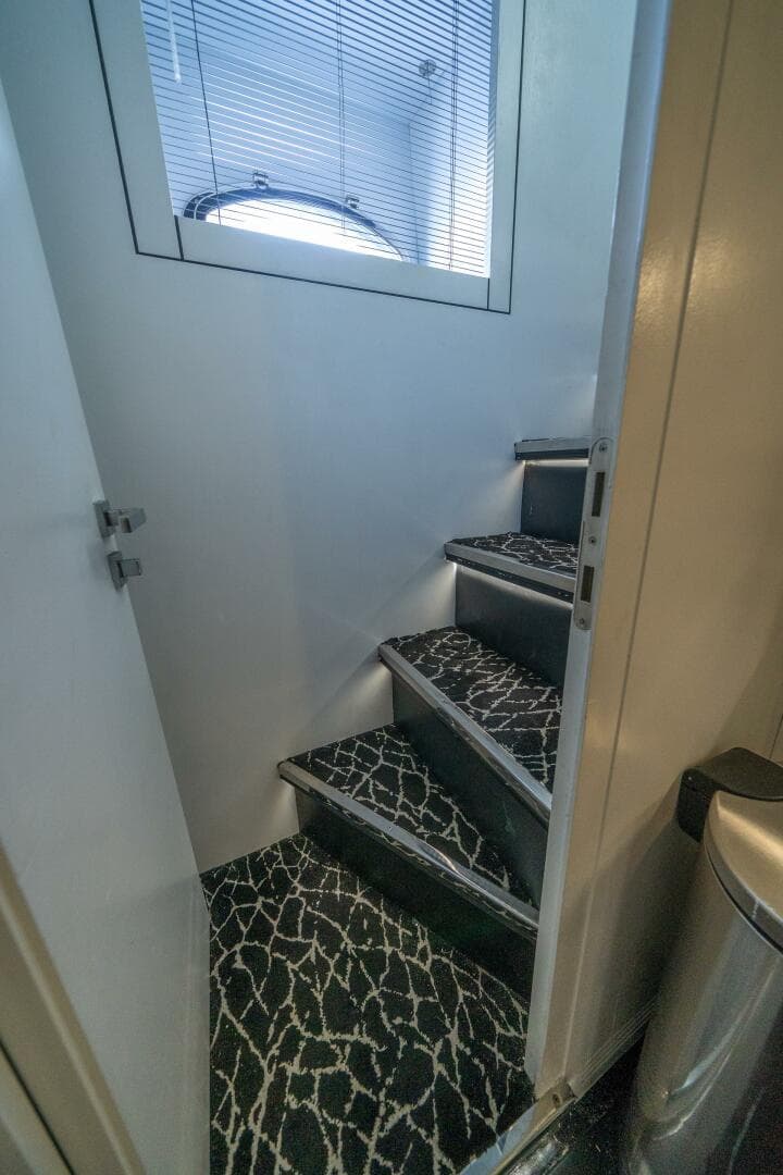 2010 Pershing 80 — photo 44