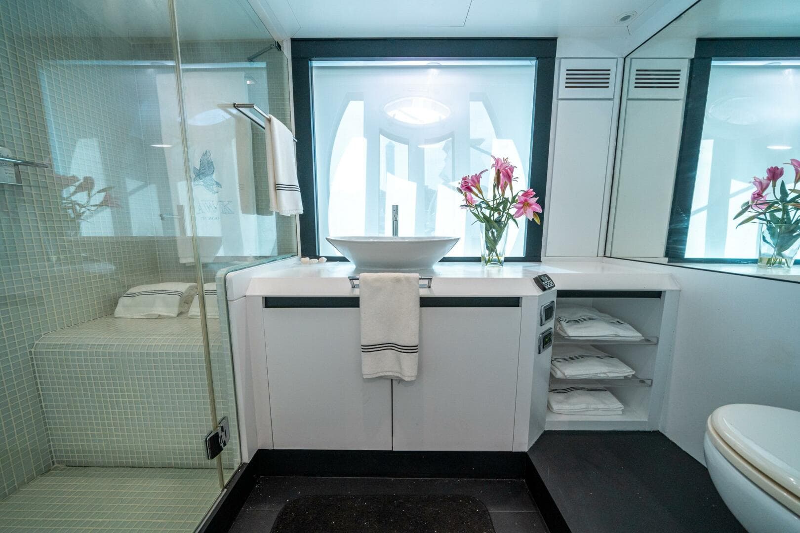 2010 Pershing 80 — photo 50