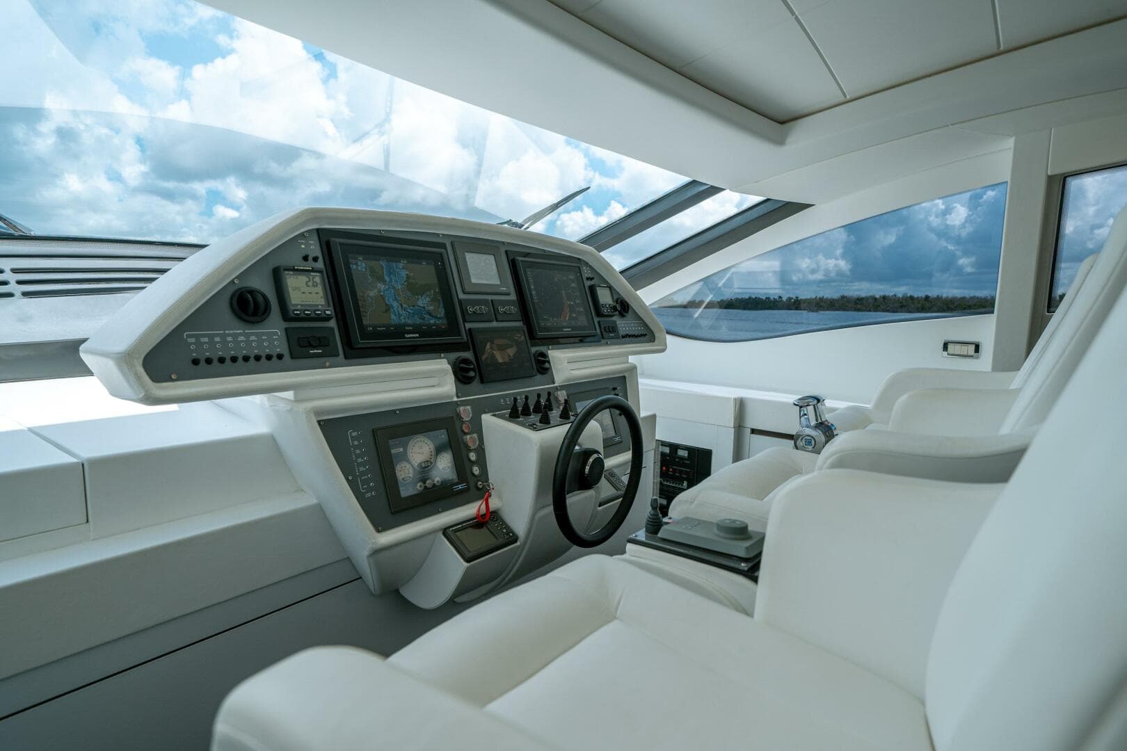 2010 Pershing 80 — photo 37