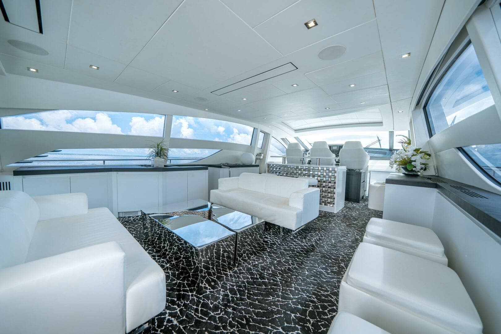 2010 Pershing 80 — photo 26