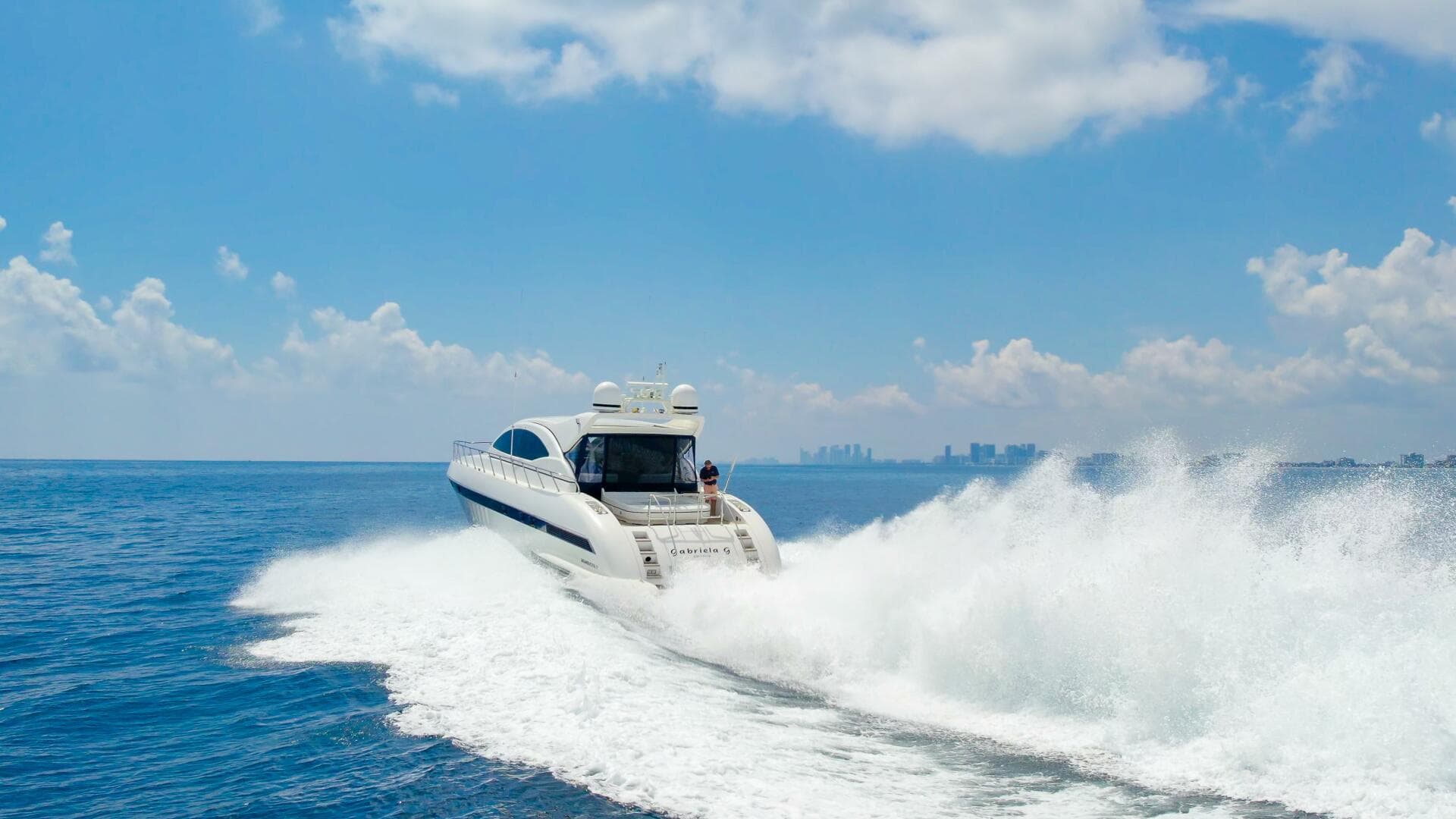 2001 Mangusta 72 — photo 3